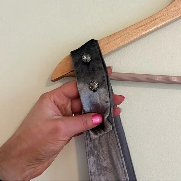 Anthropologie Maeve Velvet Cropped Wide Leg Jumpsuit Overalls Silver Size XS - Picture 3 of 8